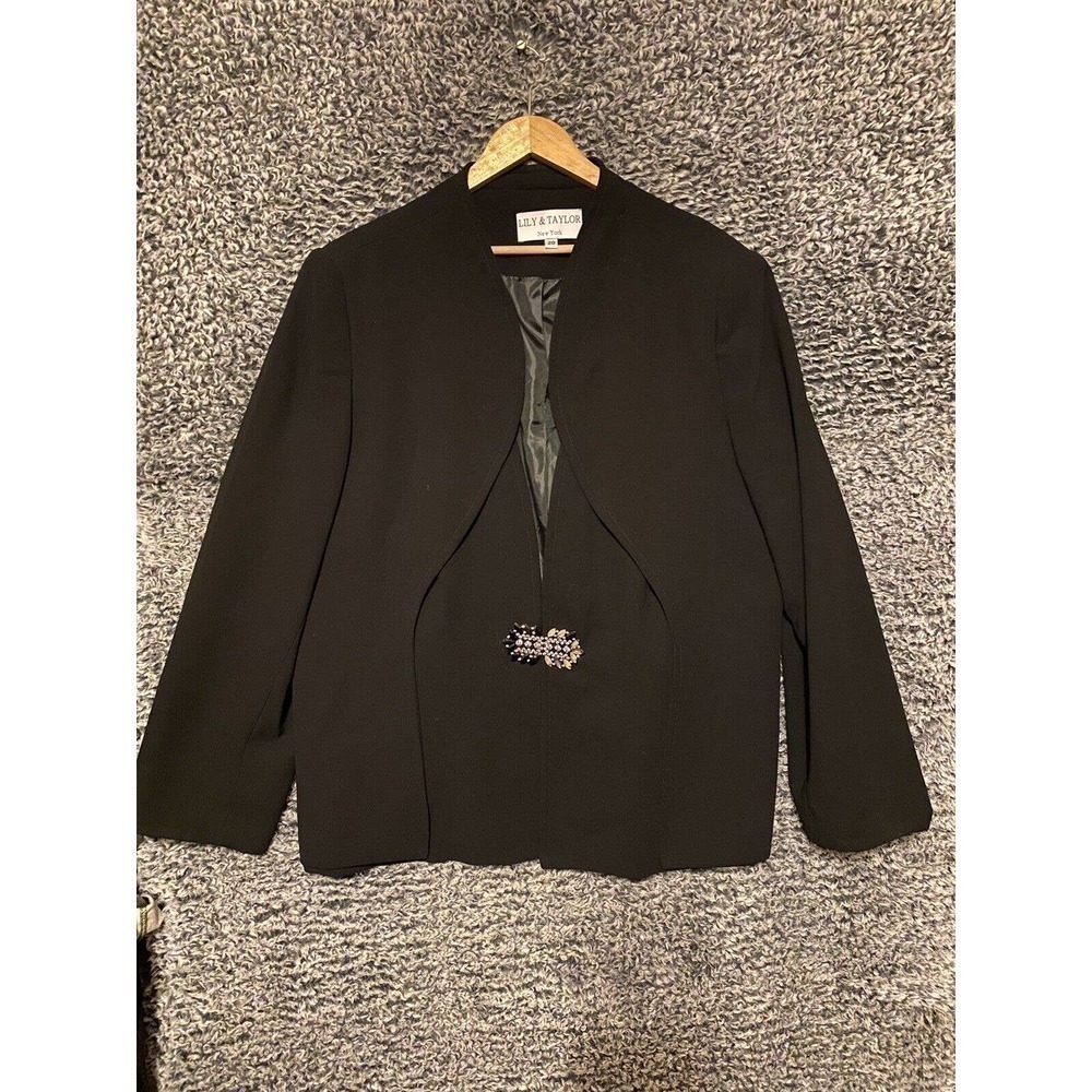 Lily & Taylor Black Dressed Jacket Blazer 20 Brochure Button Made In USA